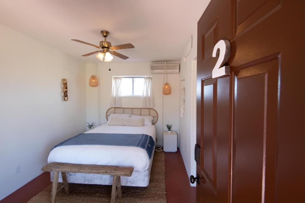 Renovated Lodge - Room 2 With Pool Access Joshua Tree Εξωτερικό φωτογραφία