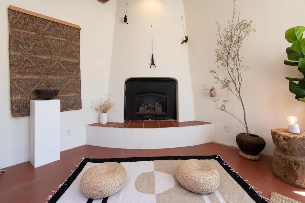 Renovated Lodge - Room 2 With Pool Access Joshua Tree Εξωτερικό φωτογραφία