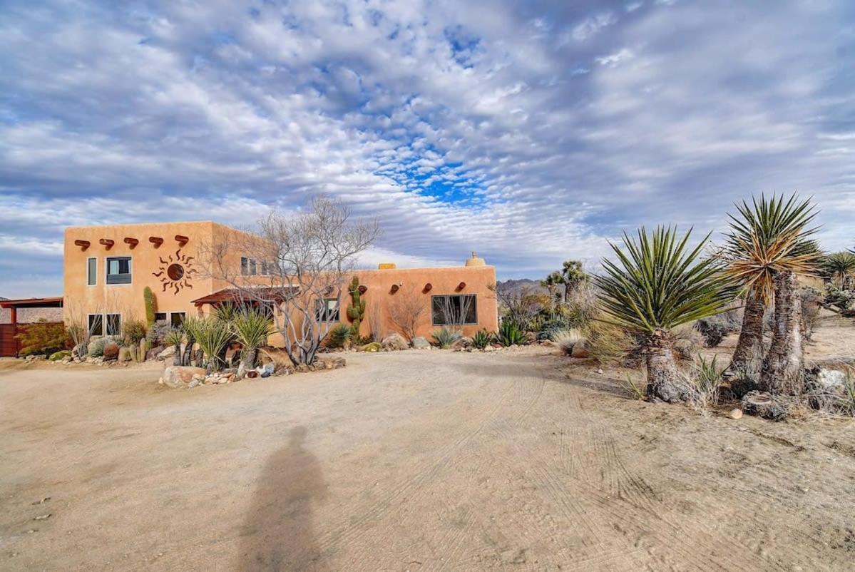 Renovated Lodge - Room 2 With Pool Access Joshua Tree Εξωτερικό φωτογραφία