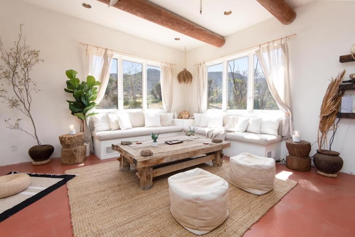 Renovated Lodge - Room 2 With Pool Access Joshua Tree Εξωτερικό φωτογραφία