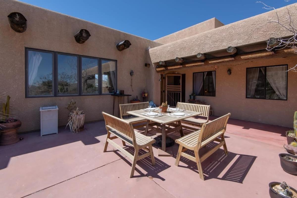 Renovated Lodge - Room 2 With Pool Access Joshua Tree Εξωτερικό φωτογραφία
