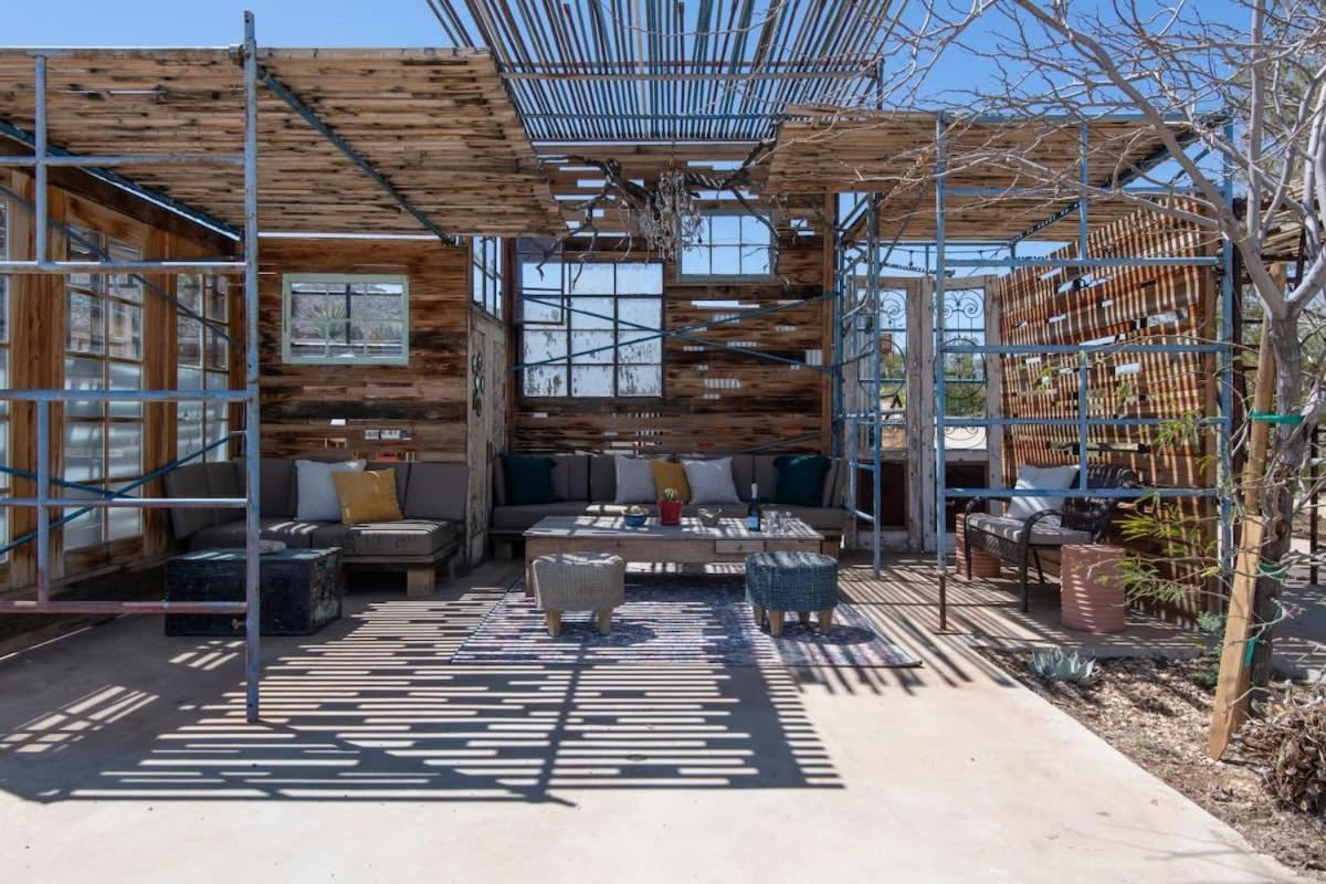 Renovated Lodge - Room 2 With Pool Access Joshua Tree Εξωτερικό φωτογραφία